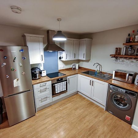 Joshua Court Single Room Stoke-on-Trent Bagian luar foto