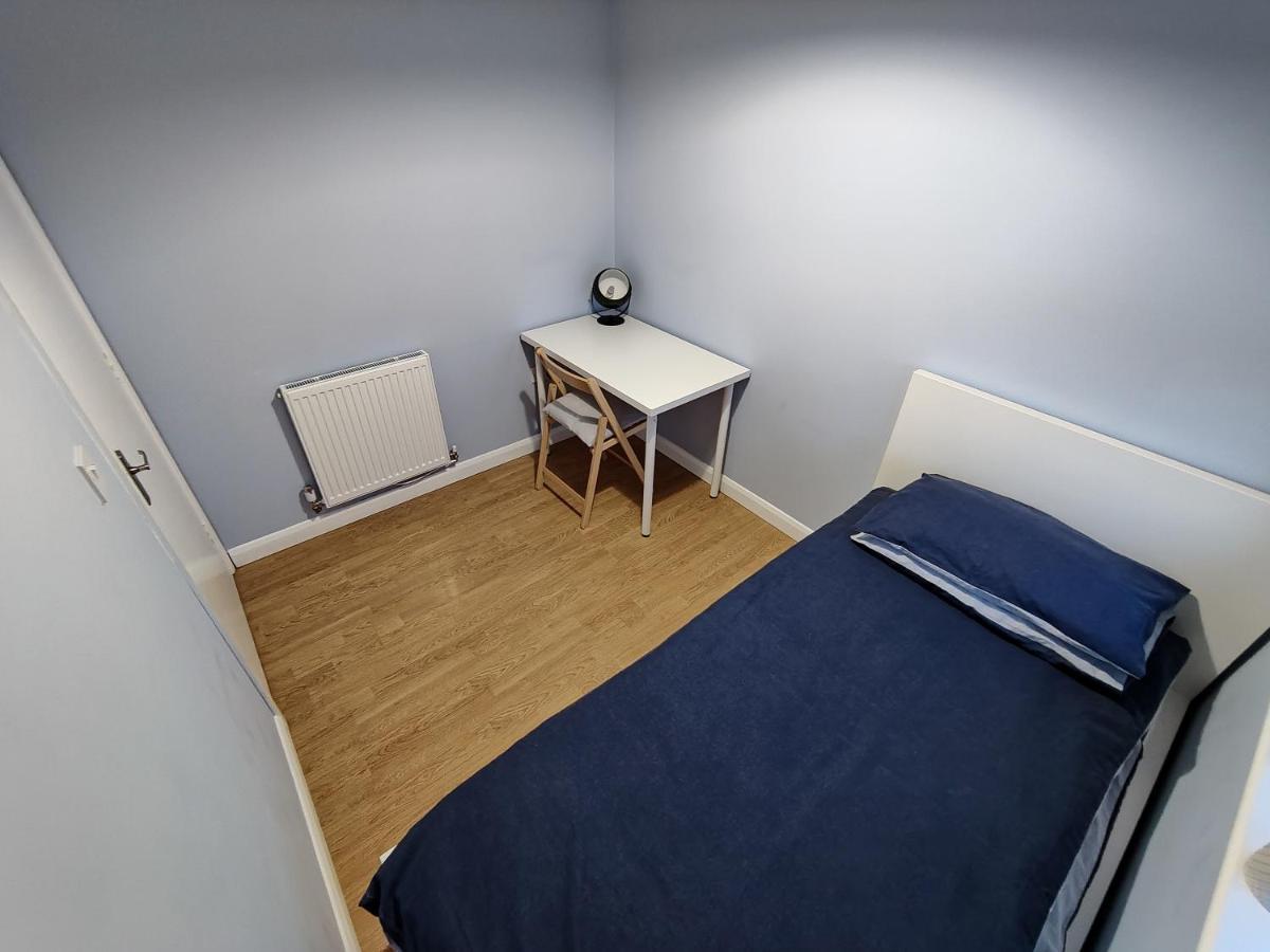Joshua Court Single Room Stoke-on-Trent Bagian luar foto